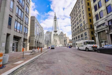 Cozysuites - 1Br With Direct Skybridge Access #1 Индианаполис Экстерьер фото