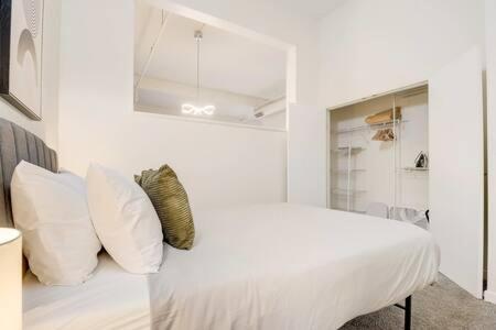 Cozysuites - 1Br With Direct Skybridge Access #1 Индианаполис Экстерьер фото